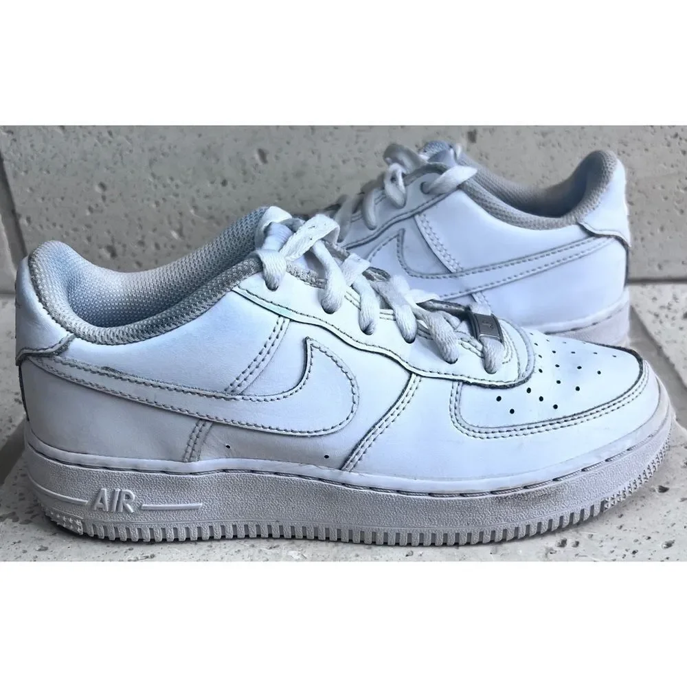 Nike Air Force 1 '07 Low Top Sneakers Triple White DH2920-111 Size 4 Youth